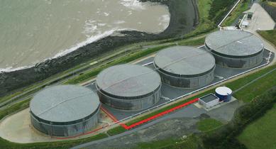 Refurbishment of 150 kt oil storage facility by Liam P. Ó Cléirigh